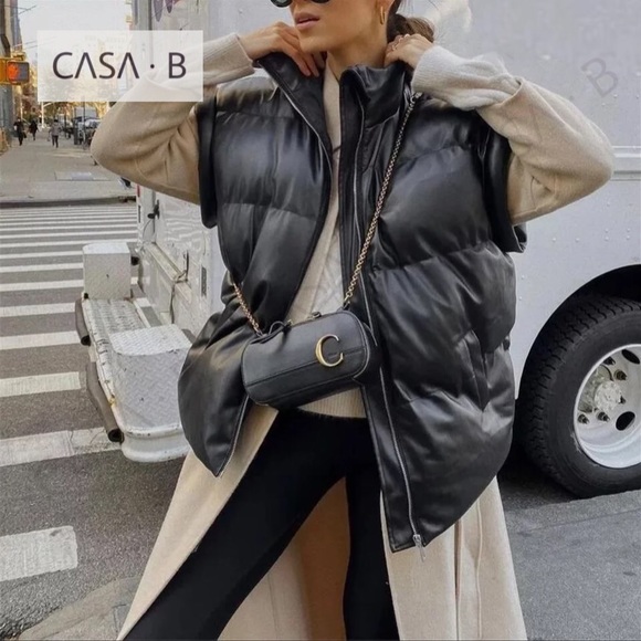 NEW ARRIVAL!!💫CASA B| Cap Sleeve Vegan Leather Long Oversized Puffer Vest - Picture 2 of 14